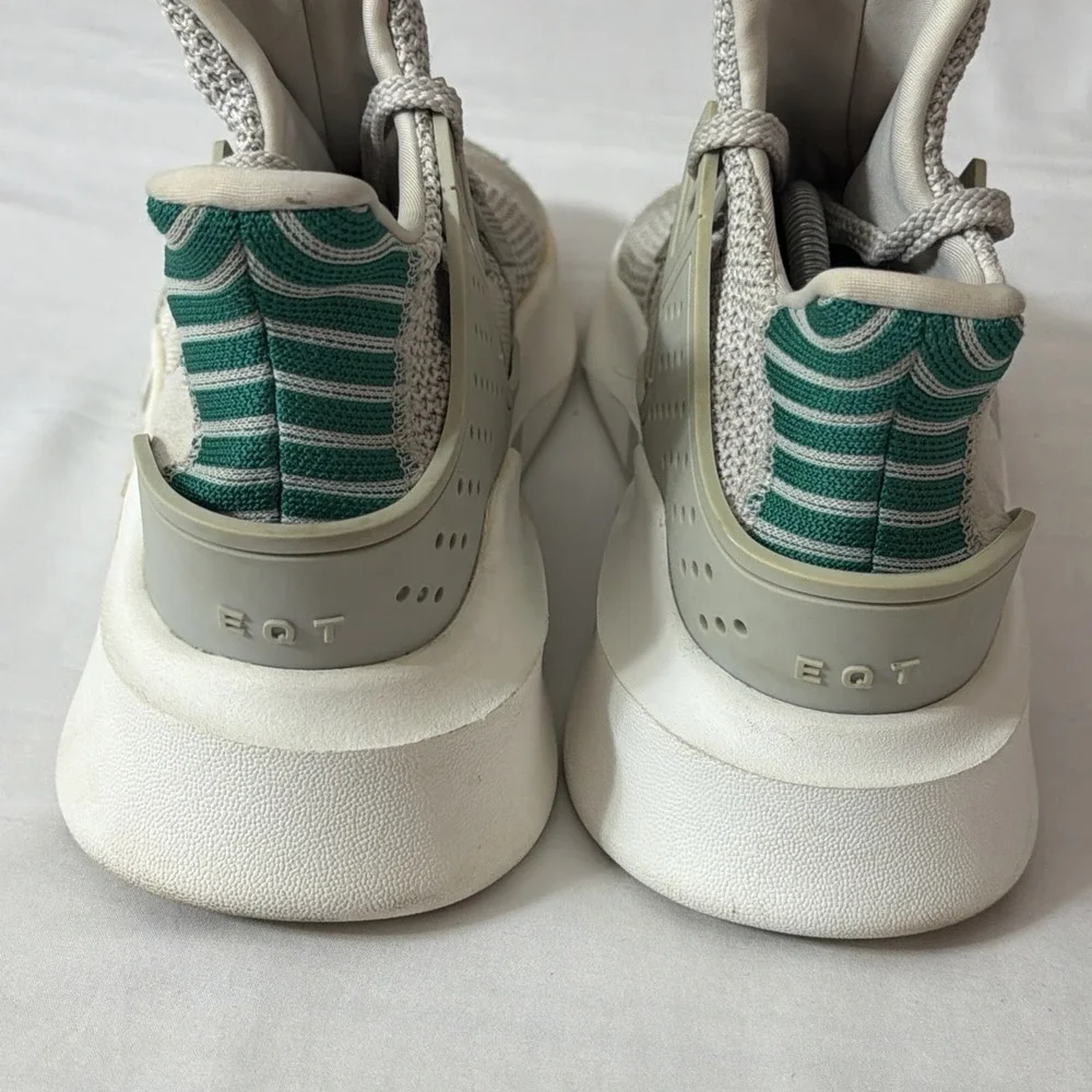 adidas smoke free